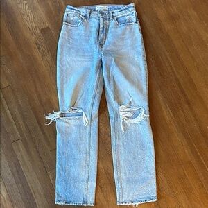 Abercrombie & Fitch The 90’s Straight Ultra High Rise Size 28